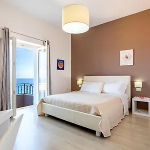  Apartment Moderno Con Vista Mare Italien